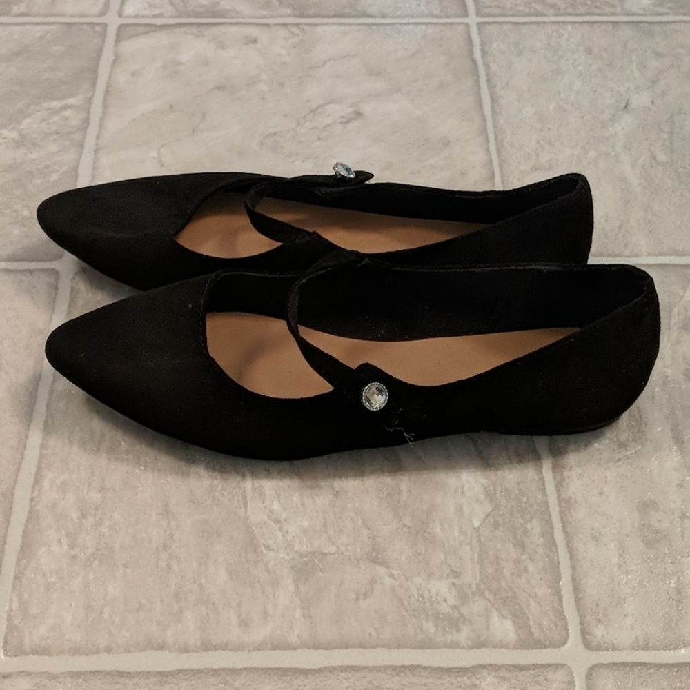 GAP Pointed Flats